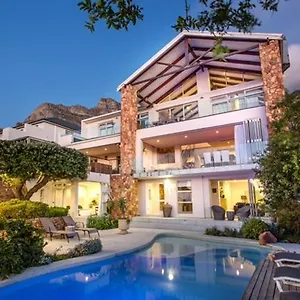 Guest house Far Horizons Camps Bay
